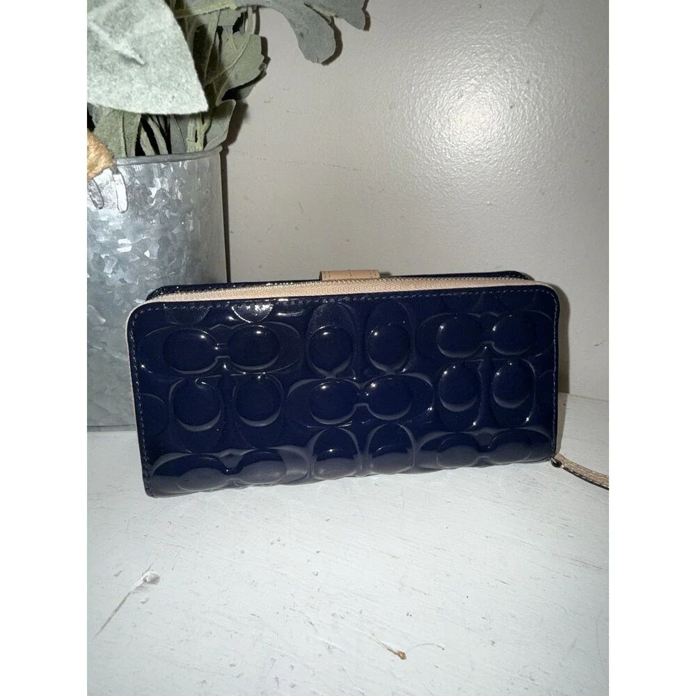 Coach Authentic Signature Embossed Patent Blue Peyton Shoulder Bag Purse F25189